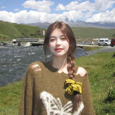 鱼跃在花见